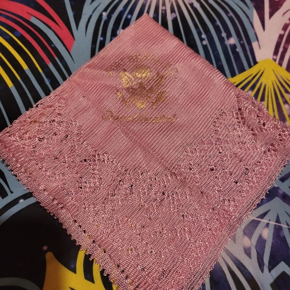 ww2 silk pillowcase from sweetheart dance - Picture 3 of 3